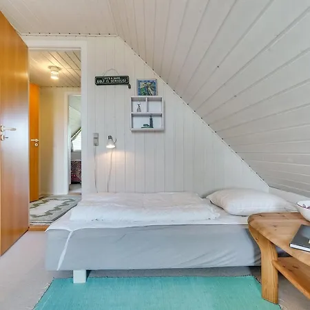 Inra - 400m From The Sea By Interhome